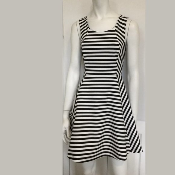 Express Dresses & Skirts - NWT Express Striped Fit & Flare Dress SZ XS